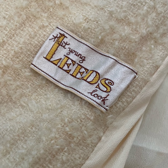 Vintage 1960s Boucle 3/4 Sleeve Coat - Picture 6 of 6